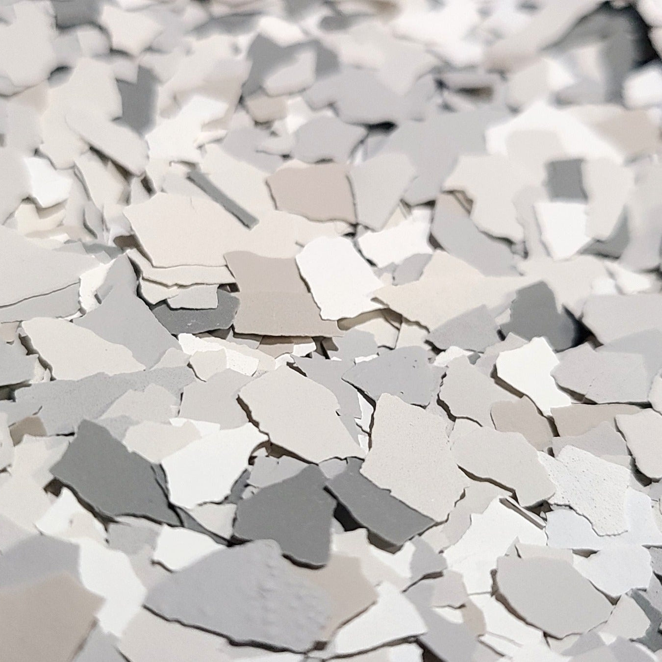 1/4" Flake - Greige